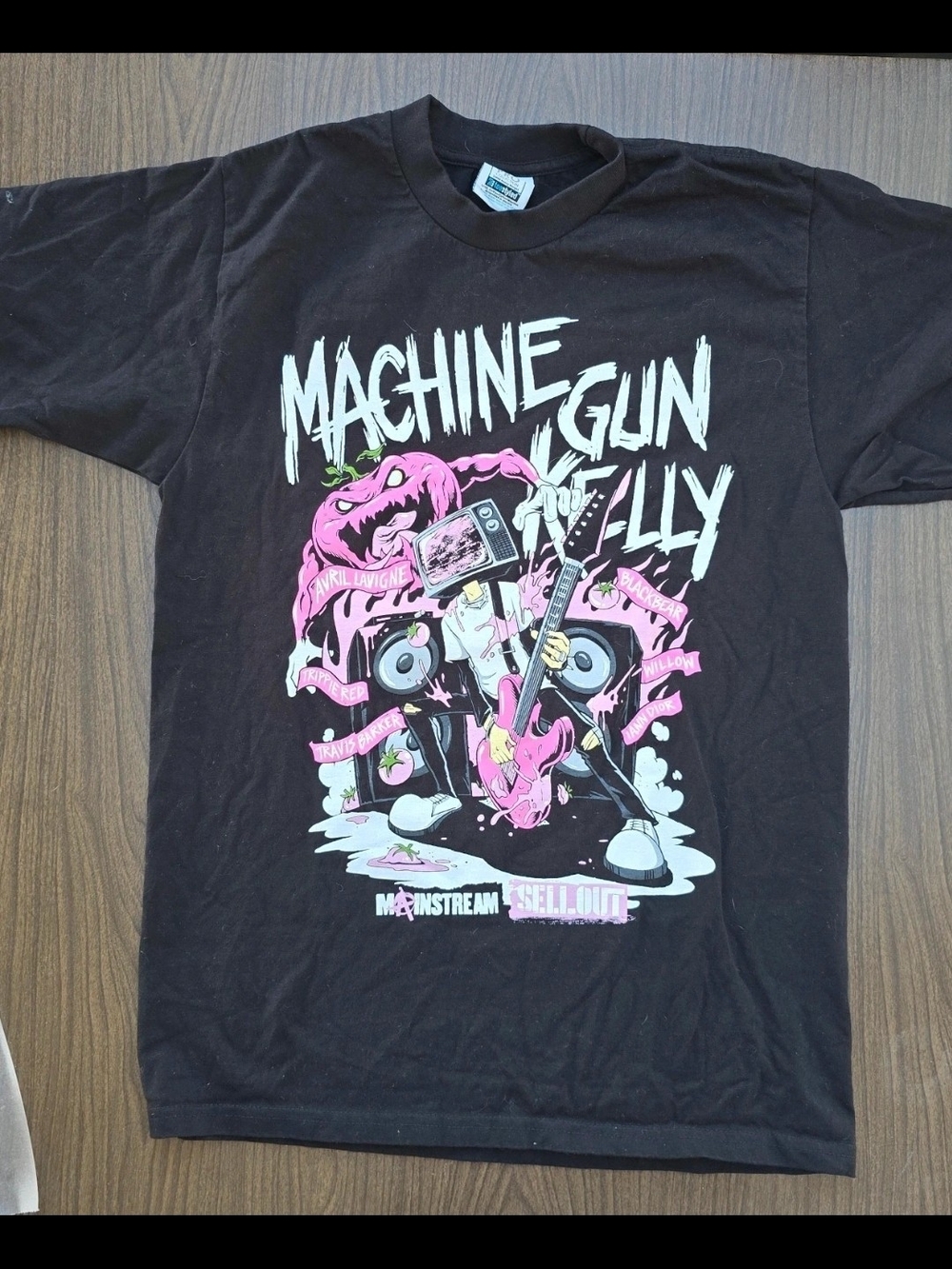 Machine Gun Kelly MGK Graphic Band Tee Mainstream Sellout 2022 Tour T-Shirt Sz M